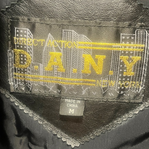 Vintage Black Genuine Leather Coat - Picture 4 of 8